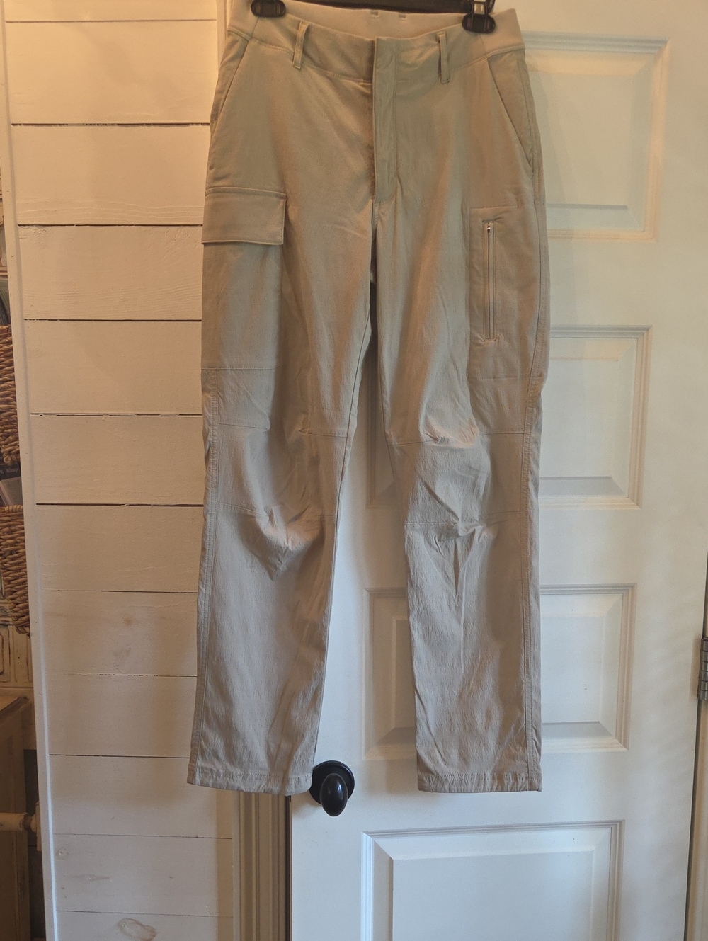 Athleta Women's Light Beige Cargo Pants